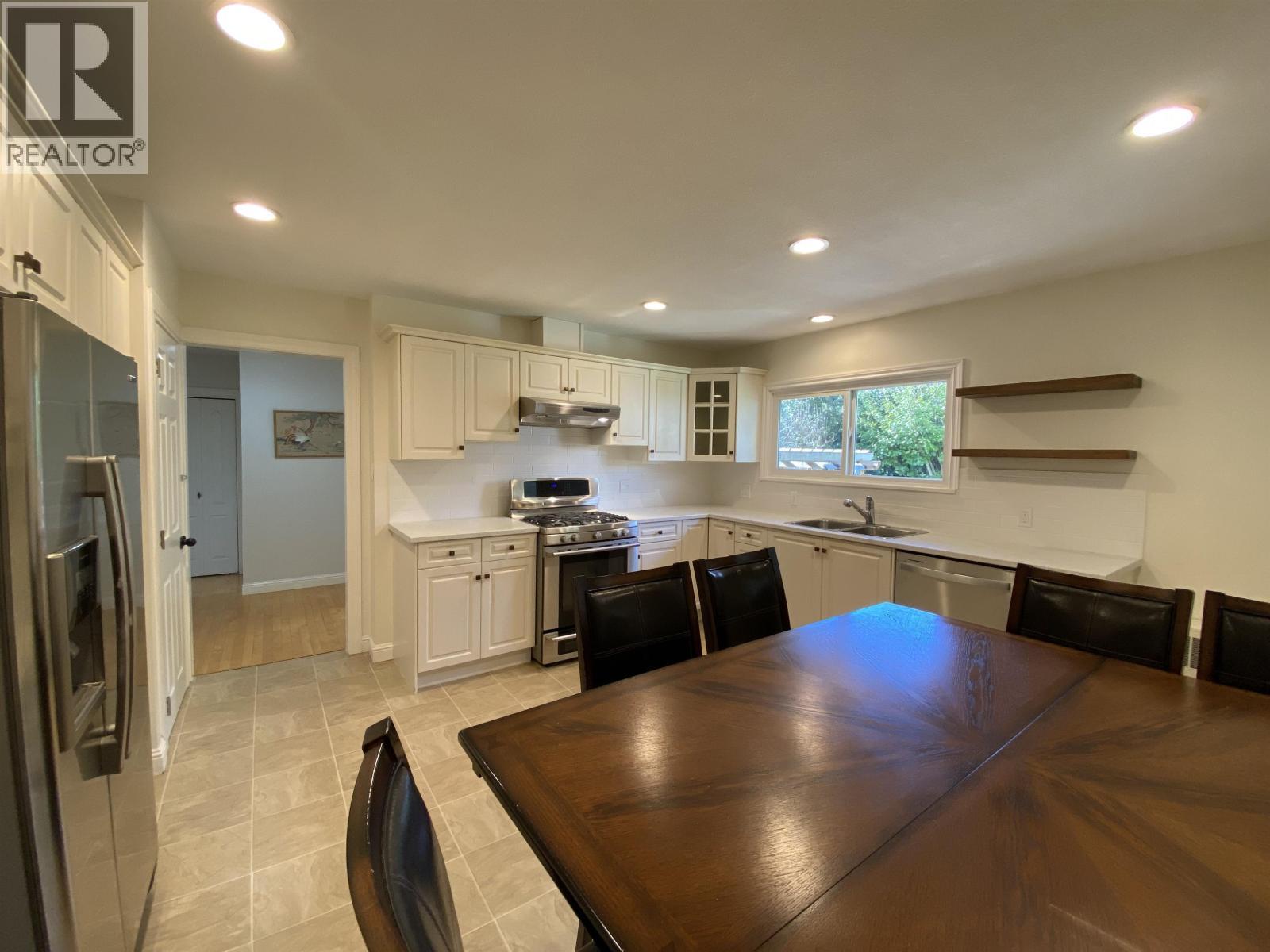 Main House 12085 York Street, Maple Ridge, BC - Indoor