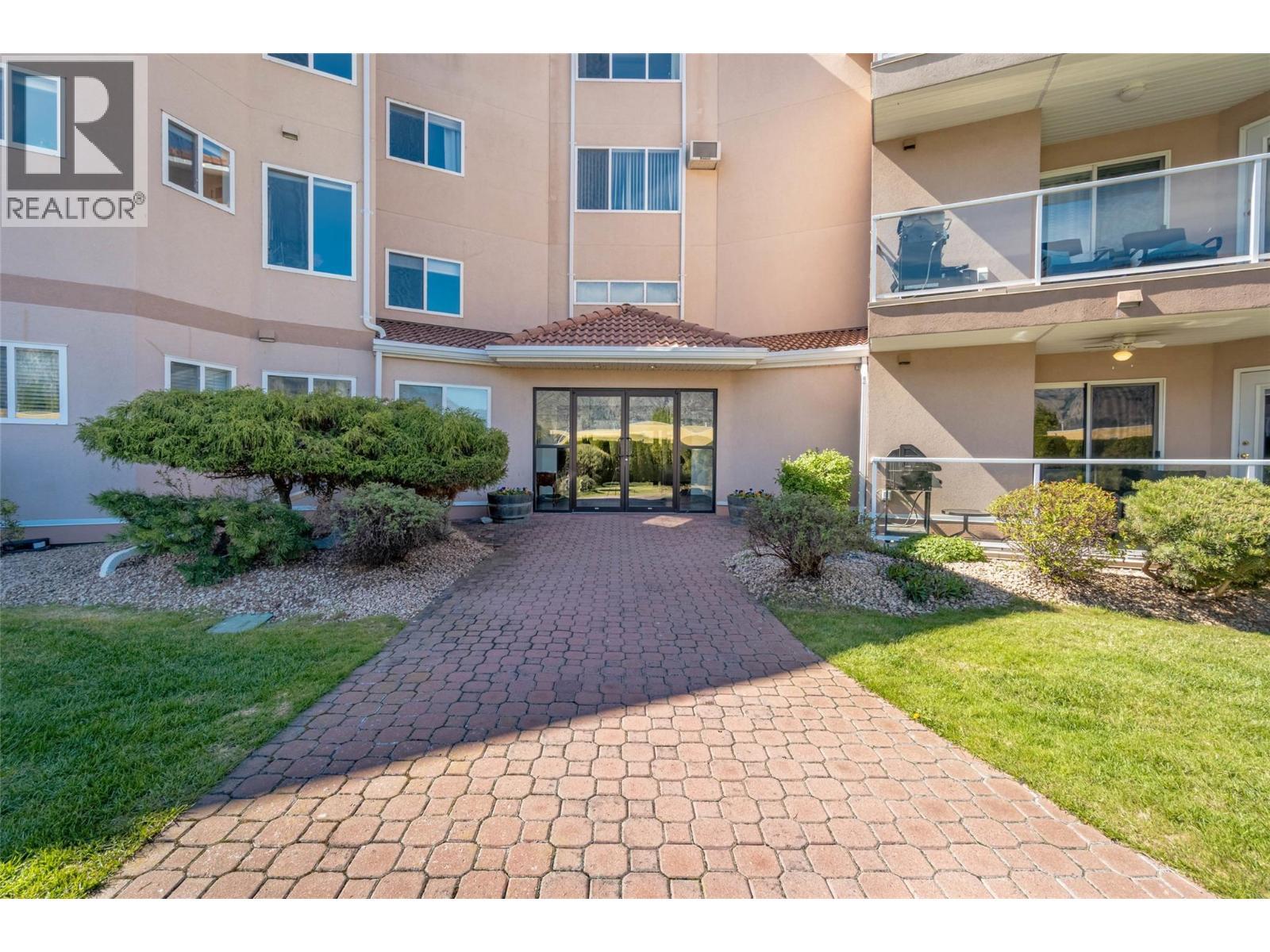 6805 Cottonwood Drive Unit# 206, Osoyoos, BC - Outdoor With Balcony