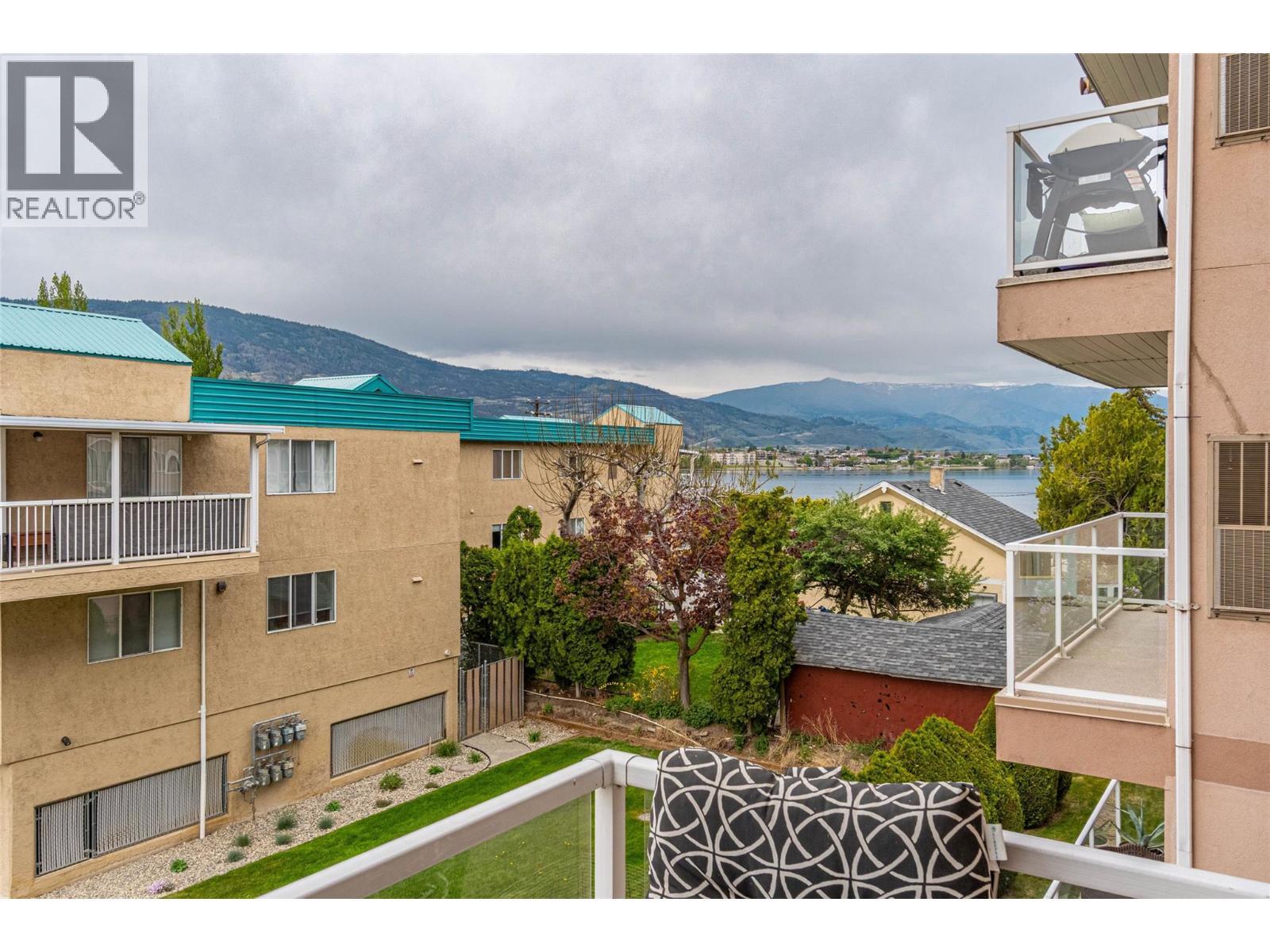 6805 Cottonwood Drive Unit# 206, Osoyoos, BC - Outdoor With Balcony