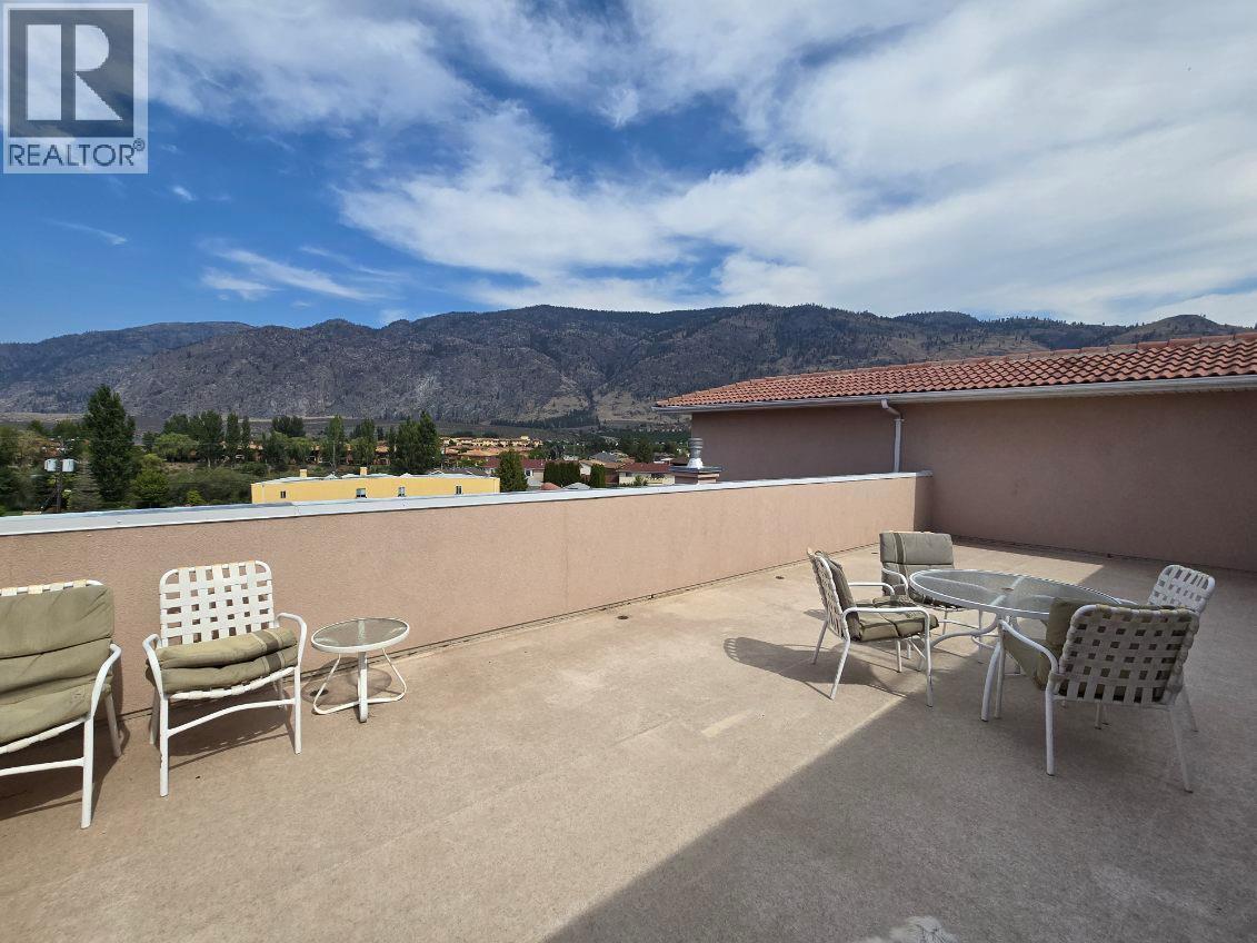 6805 Cottonwood Drive Unit# 206, Osoyoos, BC - Outdoor With Deck Patio Veranda