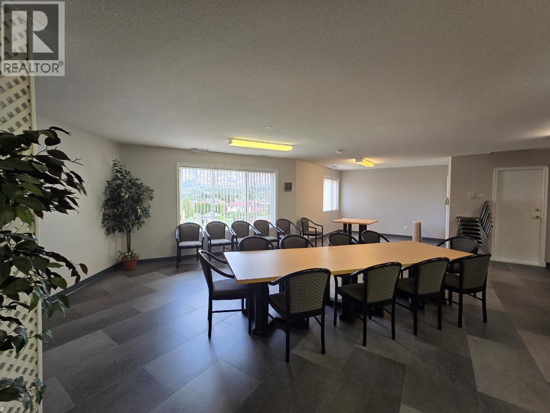 6805 Cottonwood Drive Unit# 206, Osoyoos, BC - Indoor Photo Showing Dining Room