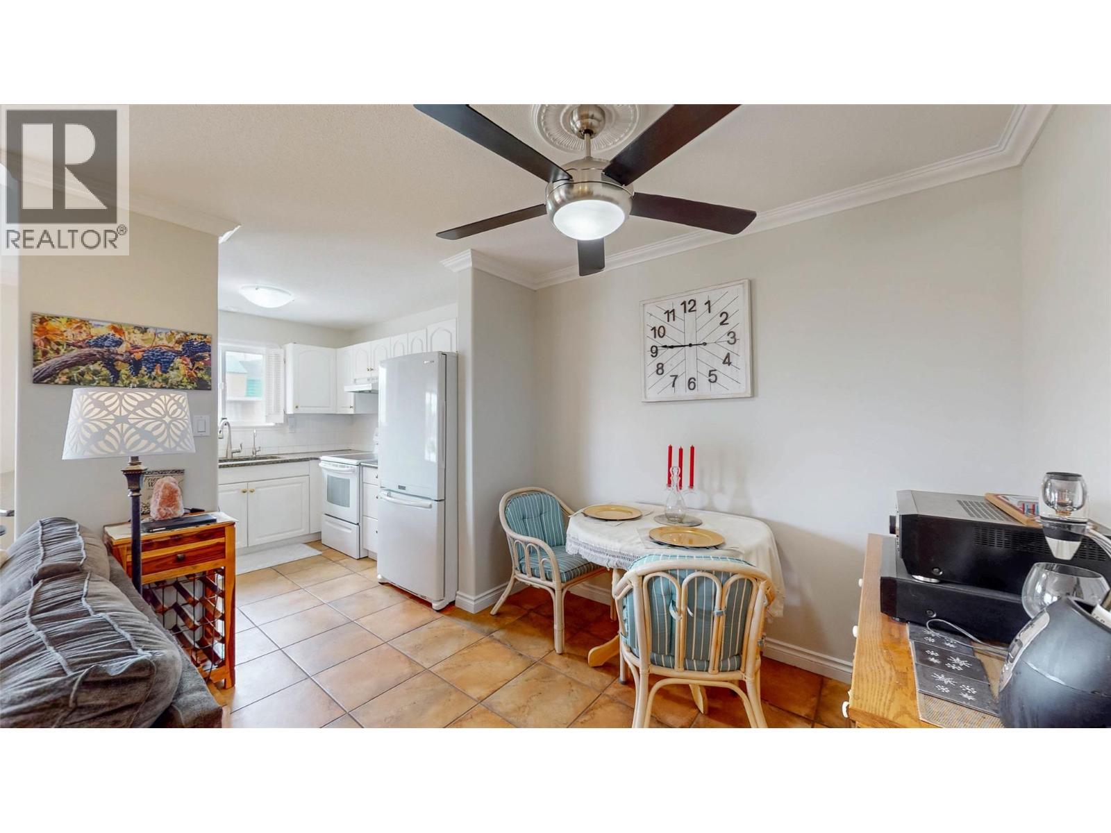 6805 Cottonwood Drive Unit# 206, Osoyoos, BC - Indoor Photo Showing Dining Room