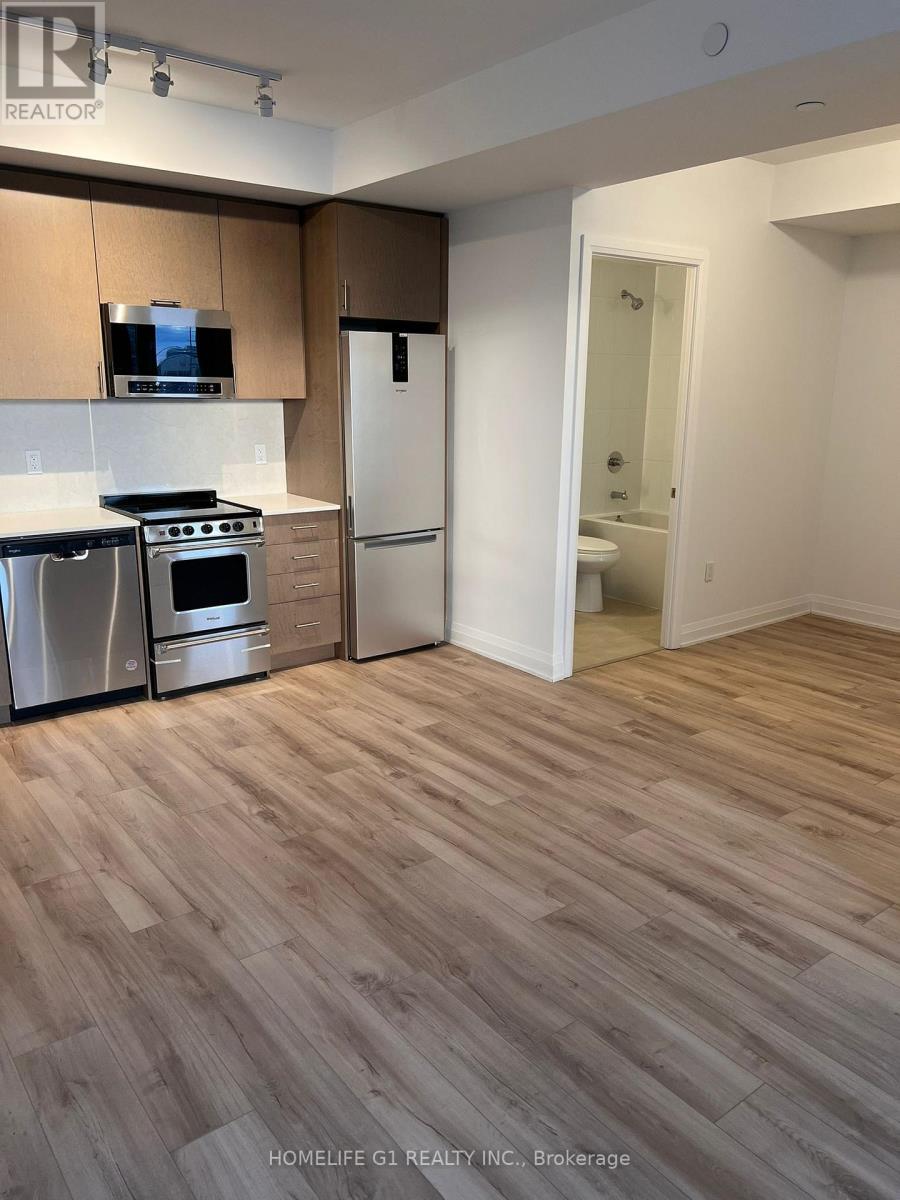 317 - 412 Silver Maple Road, Oakville, ON - Indoor Photo Showing Kitchen With Stainless Steel Kitchen