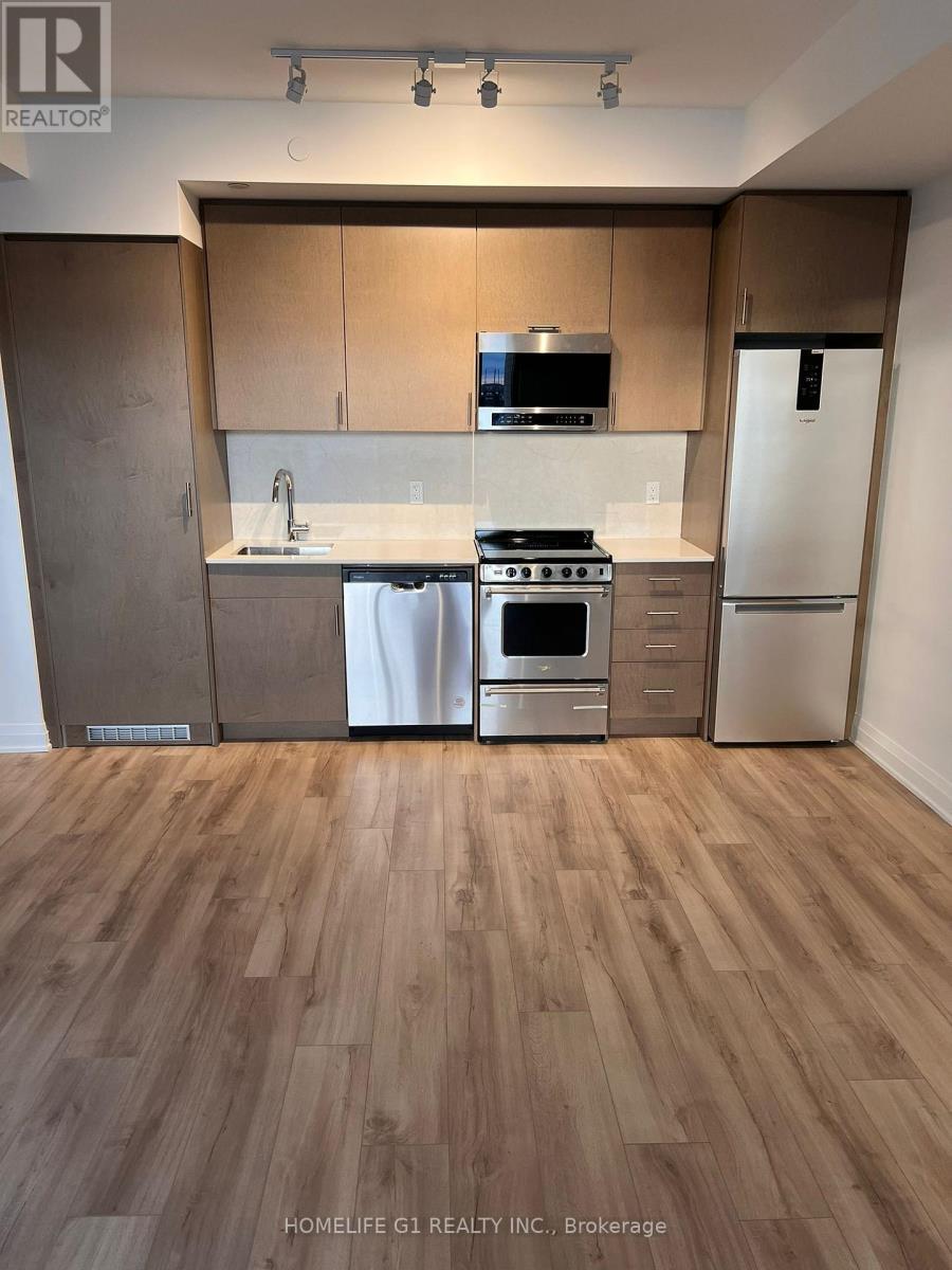 317 - 412 Silver Maple Road, Oakville, ON - Indoor Photo Showing Kitchen With Stainless Steel Kitchen