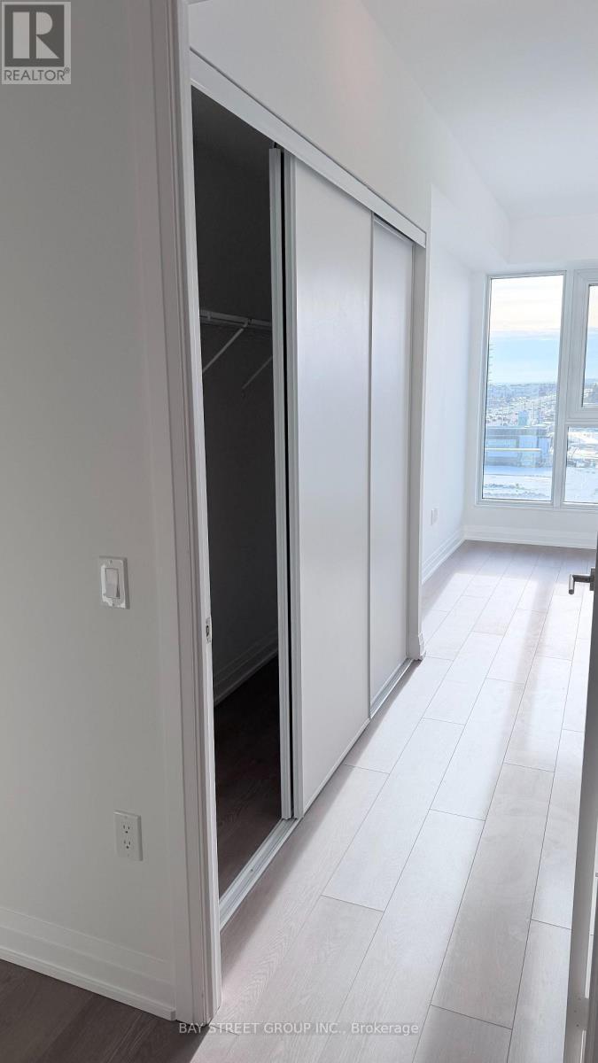 617 - 412 Silver Maple Road, Oakville, ON - Indoor Photo Showing Other Room