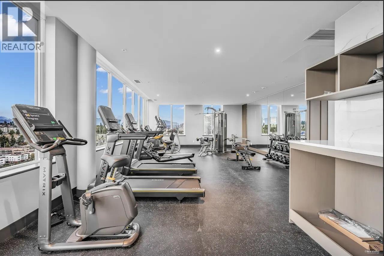 1007 823 Carnarvon Street, New Westminster, BC - Indoor Photo Showing Gym Room