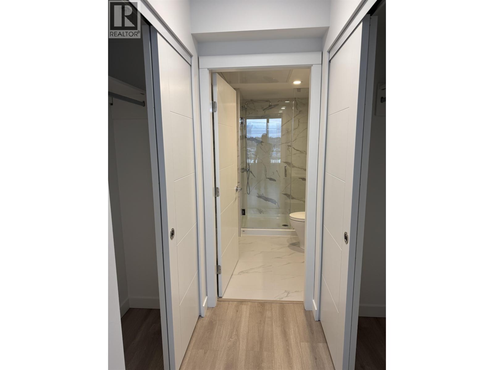 1007 823 Carnarvon Street, New Westminster, BC - Indoor Photo Showing Bathroom