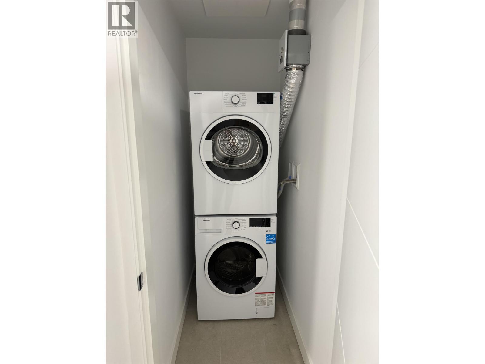 1007 823 Carnarvon Street, New Westminster, BC - Indoor Photo Showing Laundry Room