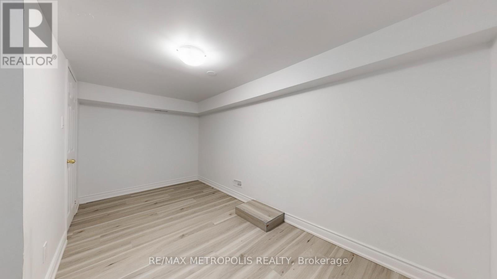 Bsmt - 14 Furlong Court, Toronto, ON - Indoor Photo Showing Other Room