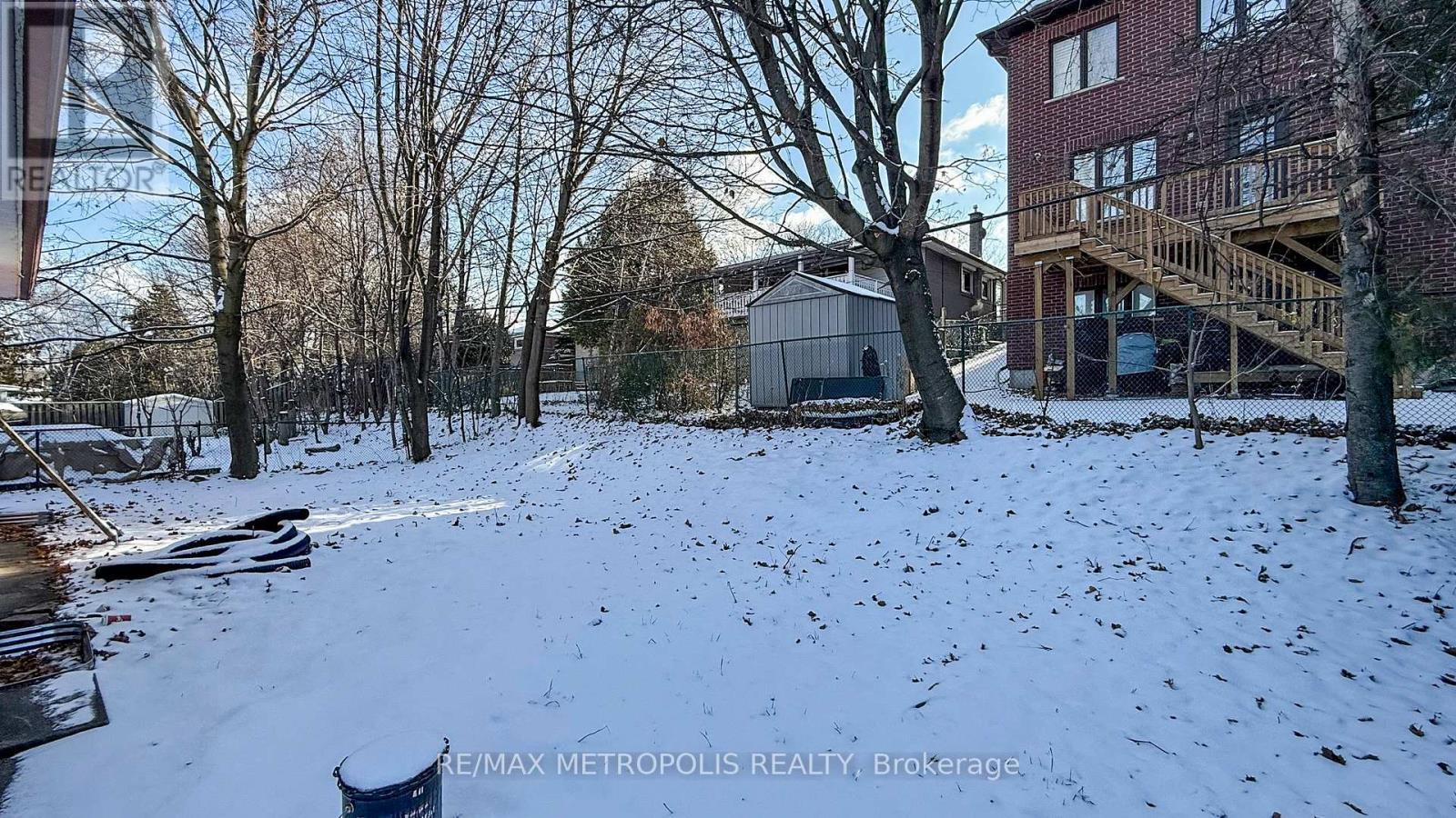 Bsmt - 14 Furlong Court, Toronto, ON - Outdoor