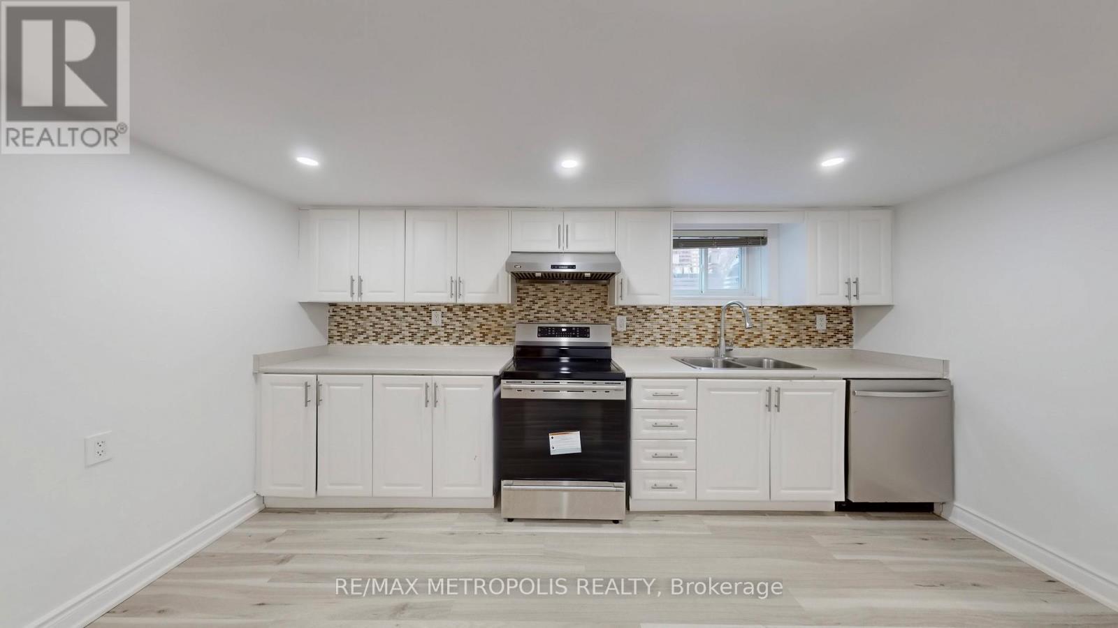 Bsmt - 14 Furlong Court, Toronto, ON - Indoor