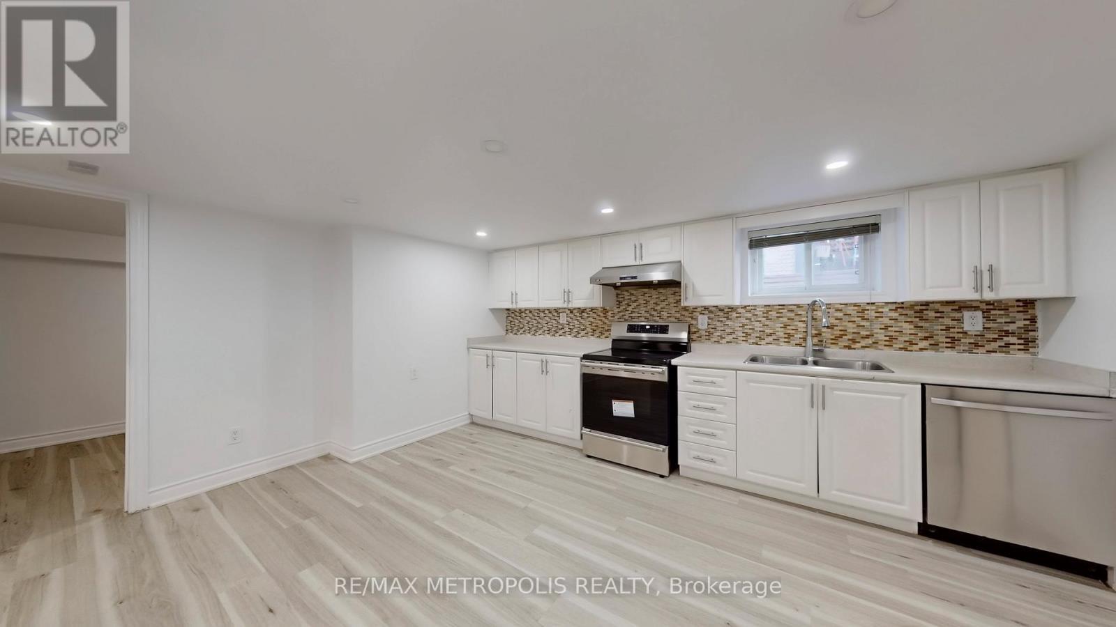 Bsmt - 14 Furlong Court, Toronto, ON - Indoor Photo Showing Kitchen With Double Sink
