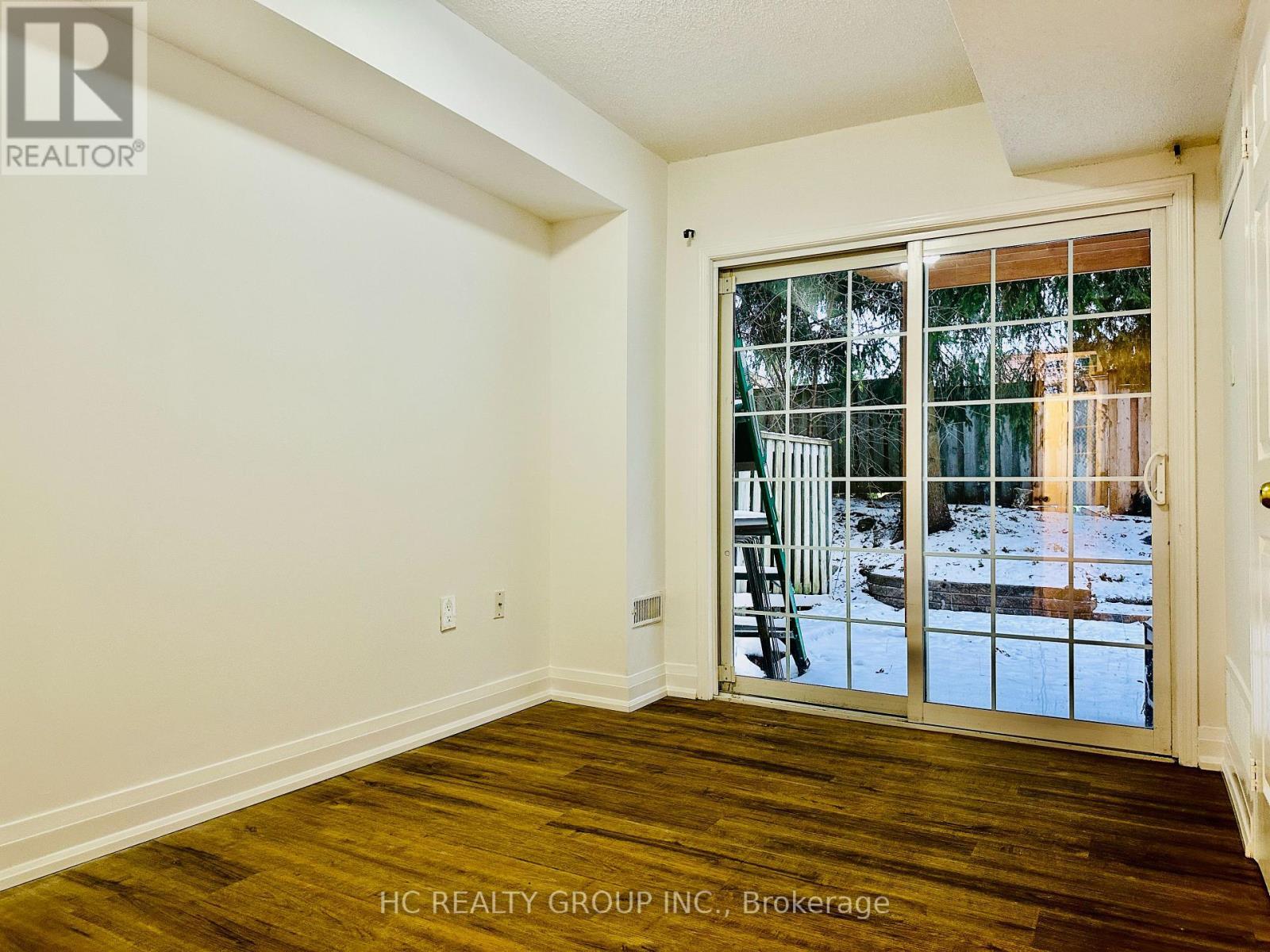 76 Mosaics Avenue, Aurora, ON - Indoor Photo Showing Other Room