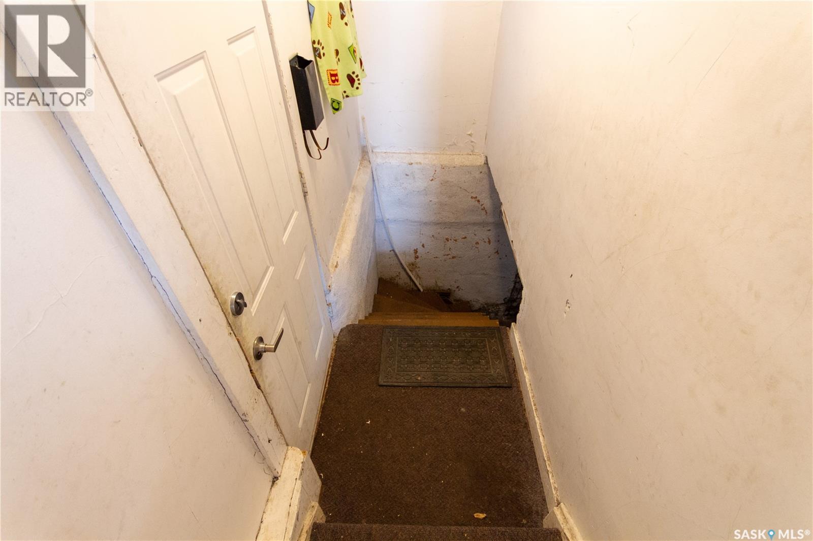 1131 104Th Street, North Battleford, SK - Indoor Photo Showing Other Room