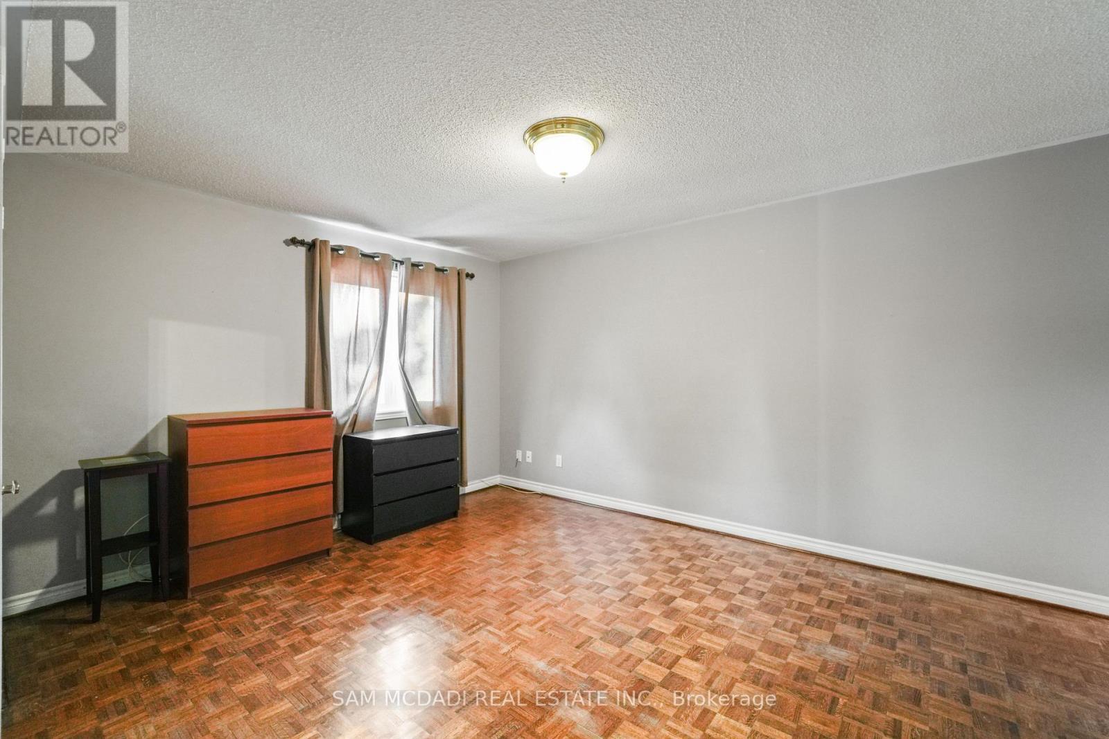 4873 Forest Hill Drive, Mississauga, ON - Indoor Photo Showing Other Room