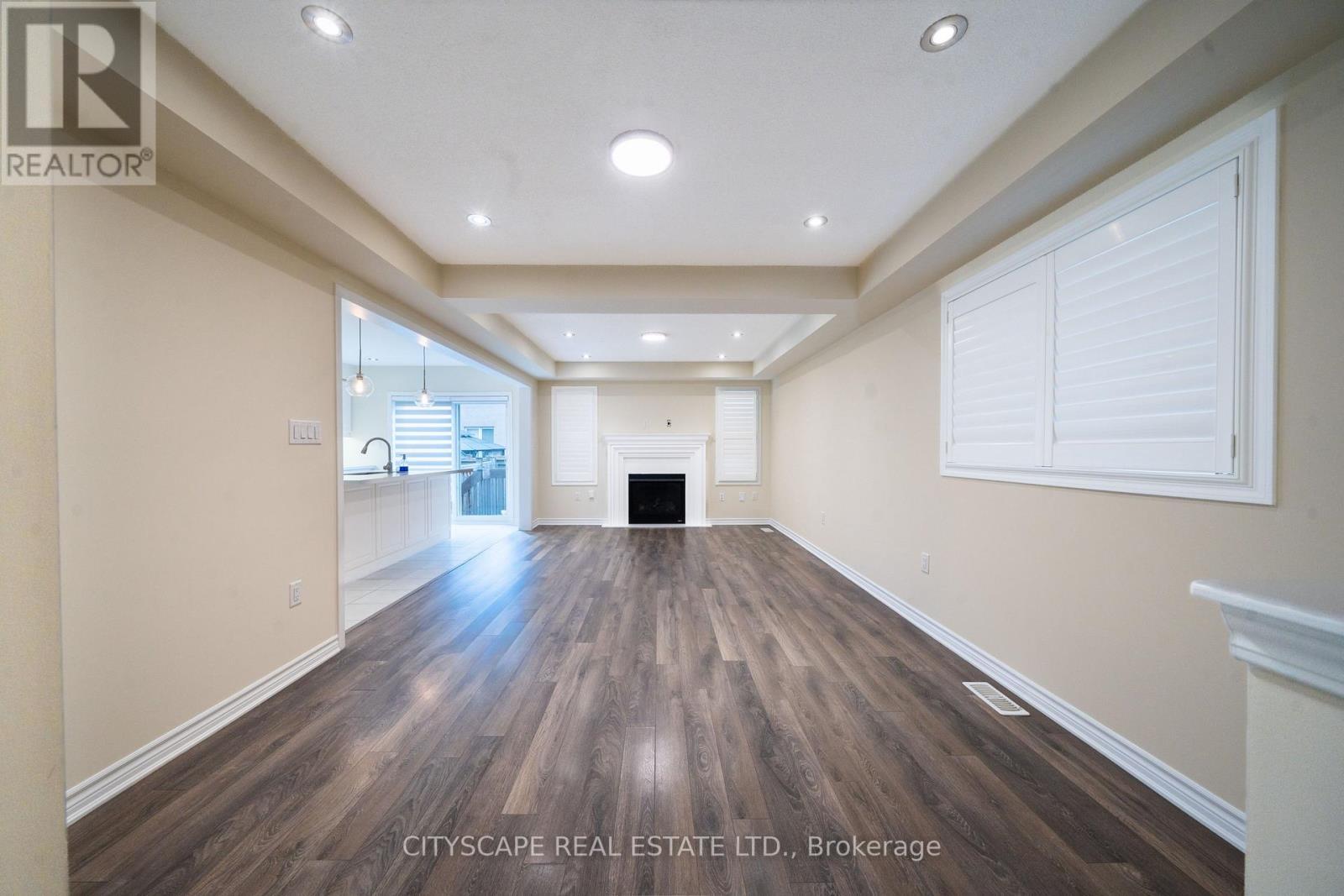 296 Jean Landing, Milton, ON - Indoor Photo Showing Other Room