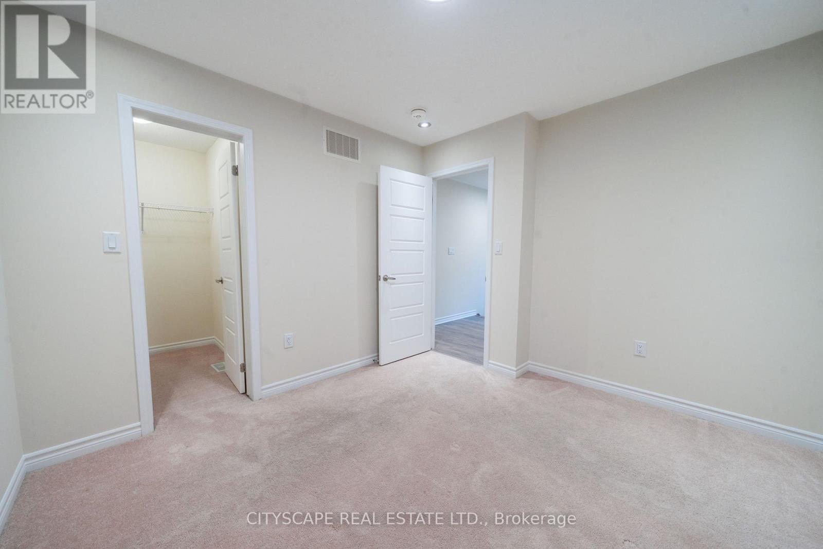 296 Jean Landing, Milton, ON - Indoor Photo Showing Other Room