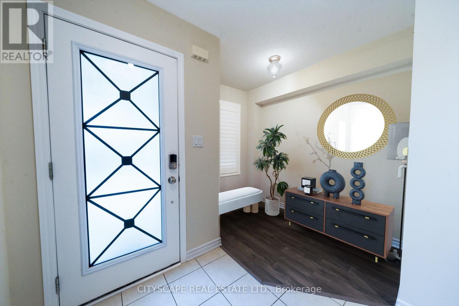 296 Jean Landing, Milton, ON - Indoor Photo Showing Other Room