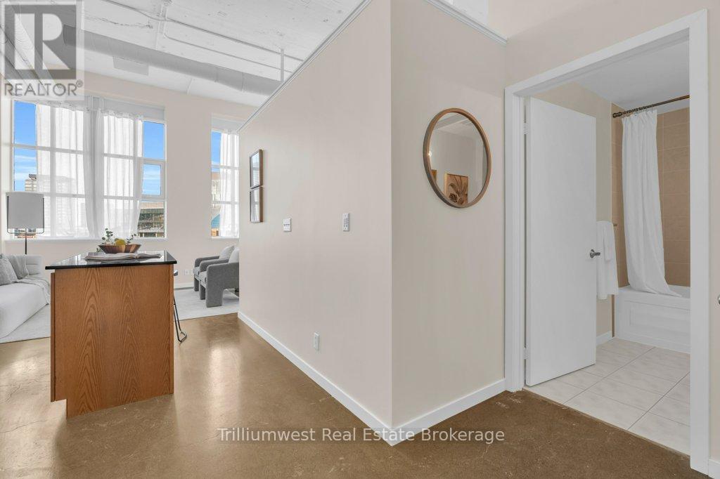 524 - 410 King Street W, Kitchener, ON - Indoor Photo Showing Other Room