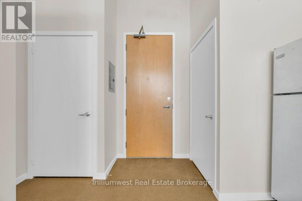 524 - 410 King Street W, Kitchener, ON - Indoor Photo Showing Other Room