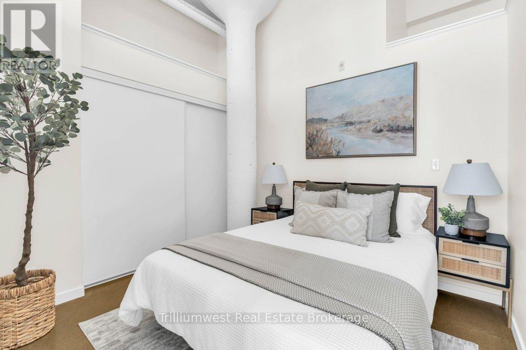 524 - 410 King Street W, Kitchener, ON - Indoor Photo Showing Bedroom