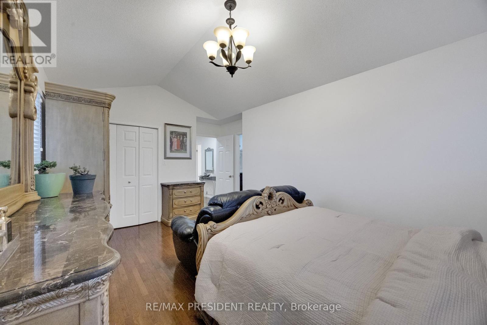 18 - 10 Chalkstone Drive, London South, ON