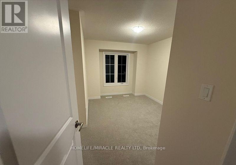 145 Sanders Road, Erin, ON - Indoor Photo Showing Other Room