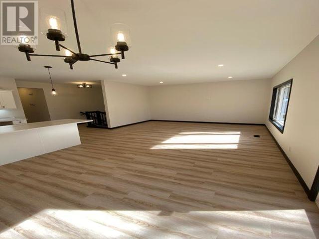 255 East Balfour St, Sault Ste. Marie, ON - Indoor Photo Showing Other Room