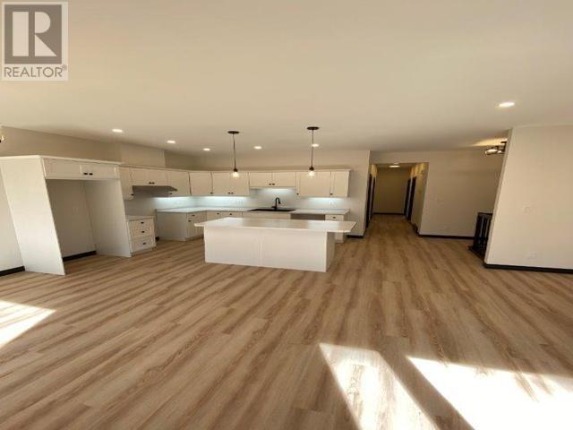 255 East Balfour St, Sault Ste. Marie, ON - Indoor