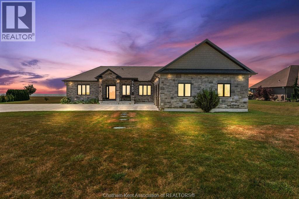 5482 Talbot Trail, Merlin, ON - Outdoor