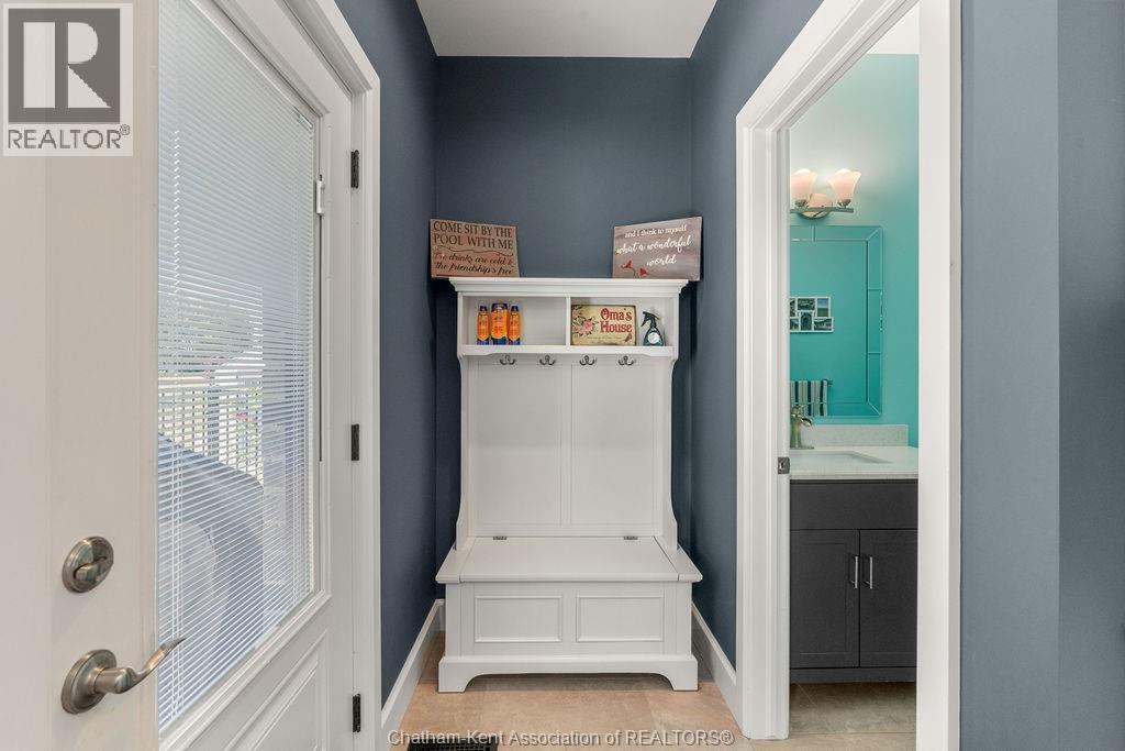 5482 Talbot Trail, Merlin, ON - Indoor