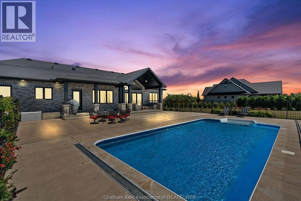 5482 Talbot Trail, Merlin, ON - Outdoor With In Ground Pool