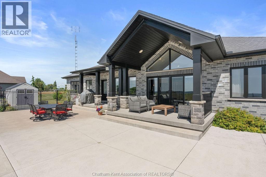 5482 Talbot Trail, Merlin, ON - Outdoor With Deck Patio Veranda