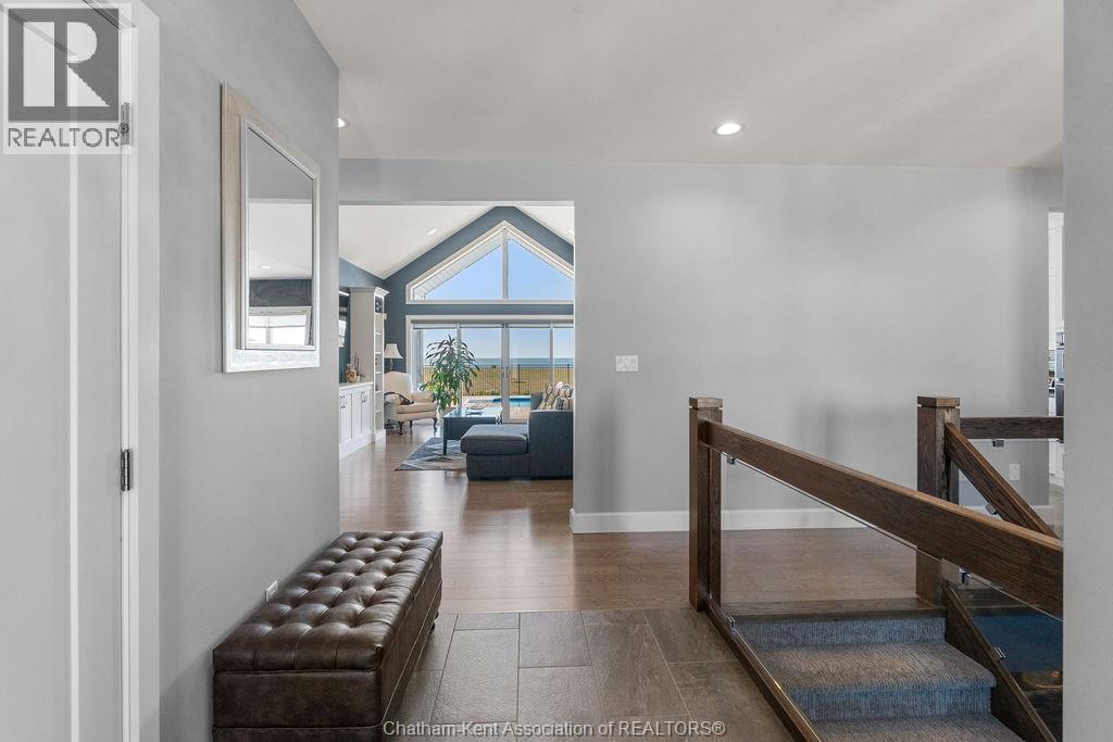 5482 Talbot Trail, Merlin, ON - Indoor Photo Showing Other Room