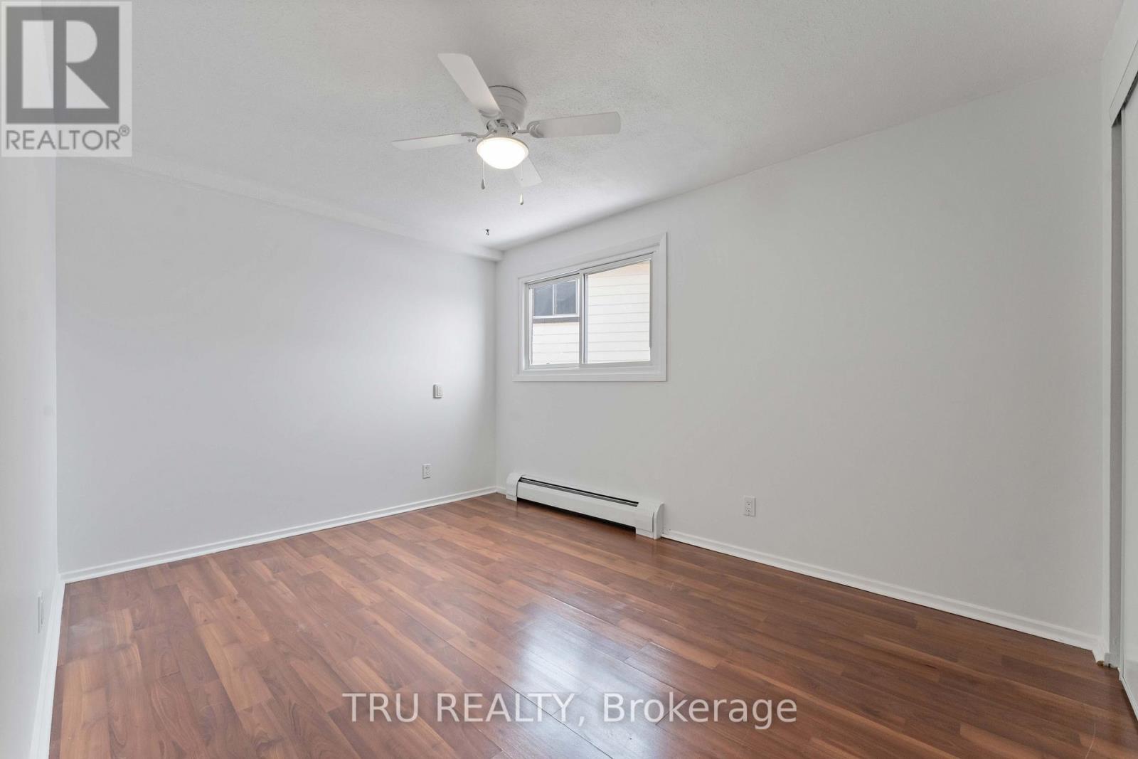 Primary bedroom - 8 - 898 Elmsmere Road, Ottawa, ON - Indoor Photo Showing Other Room