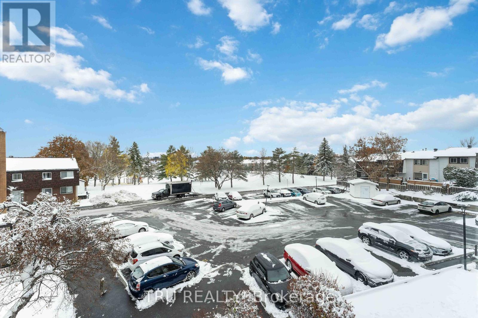 Beautiful park view from the living room. - 8 - 898 Elmsmere Road, Ottawa, ON - Outdoor With View