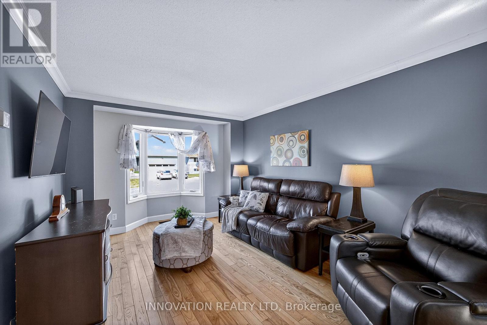 38 Patterson Crescent, Carleton Place, ON - Indoor Photo Showing Living Room