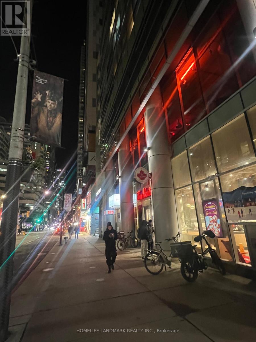 1109 - 375 King Street W, Toronto, ON - Indoor