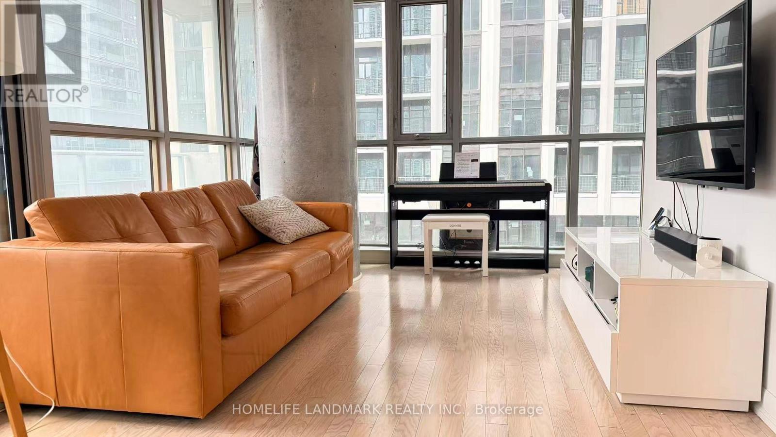 1109 - 375 King Street W, Toronto, ON - Indoor