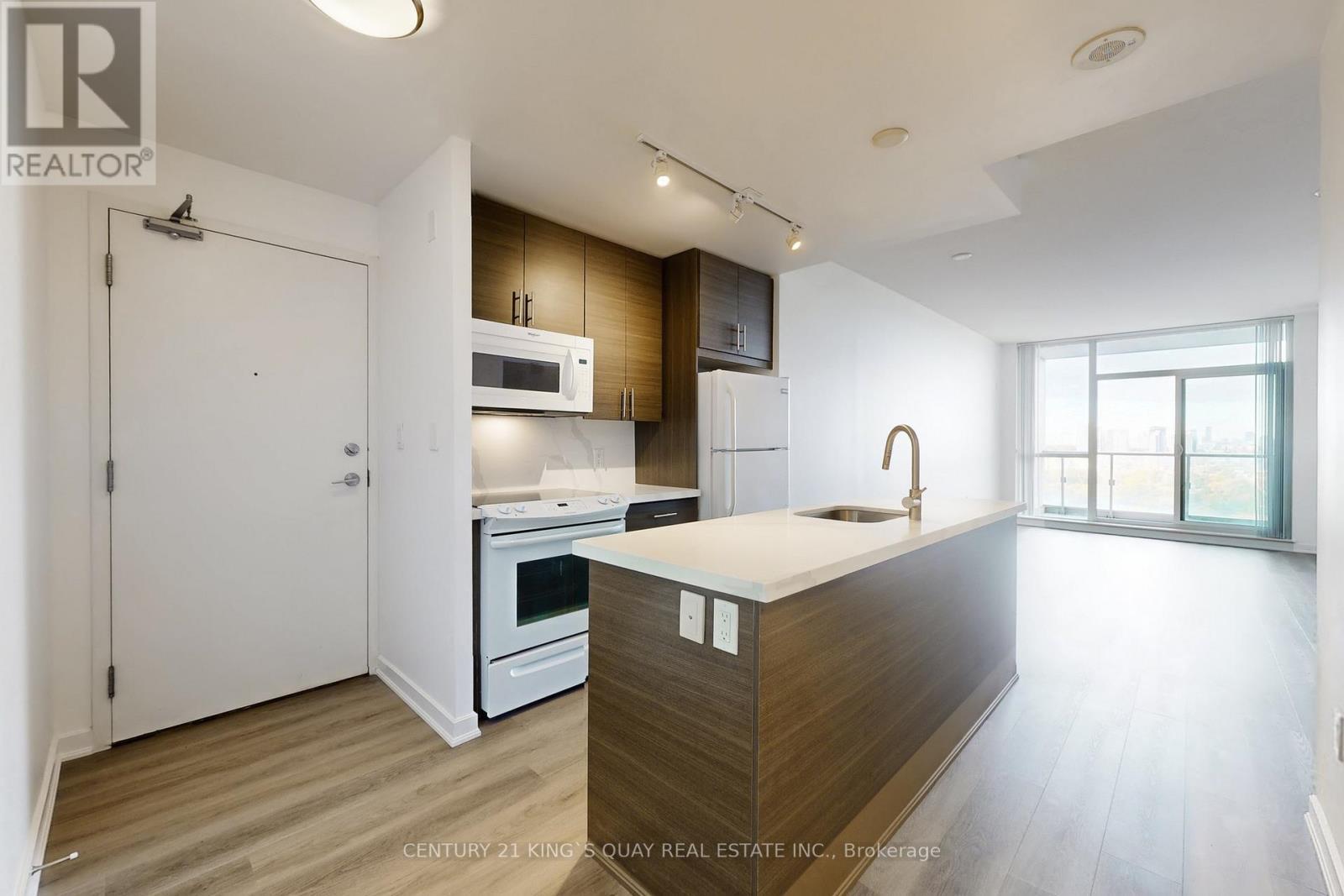707 - 70 Forest Manor Road, Toronto, ON - Indoor Photo Showing Kitchen