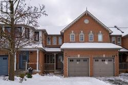 66 ZACHARY PL Whitby, ON L1M 1E1
