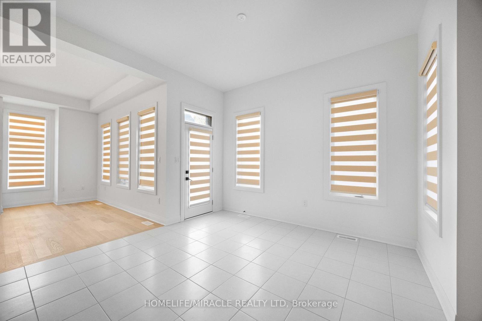 33 Spiritwood Way, Brampton, ON - Indoor Photo Showing Other Room