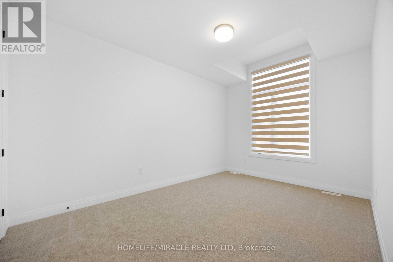 33 Spiritwood Way, Brampton, ON - Indoor Photo Showing Other Room