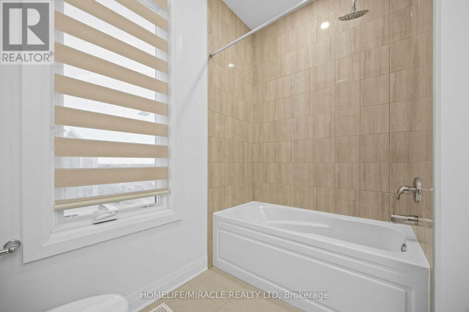 33 Spiritwood Way, Brampton, ON - Indoor Photo Showing Bathroom