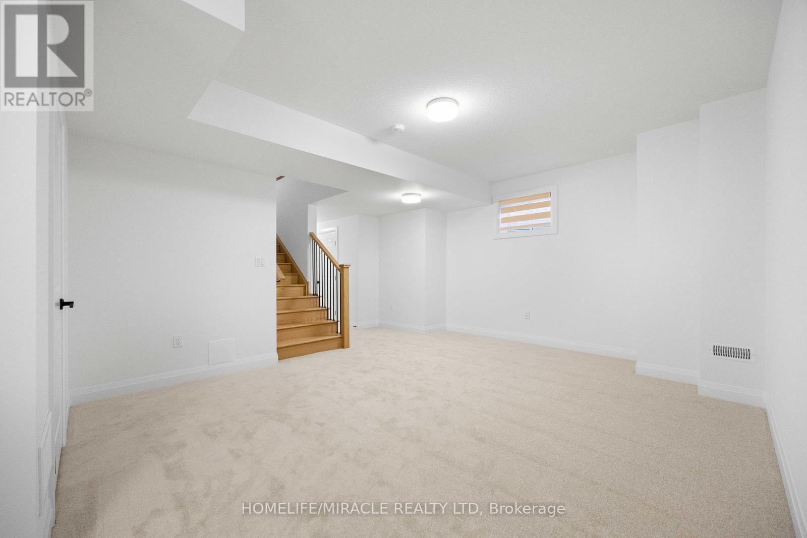 33 Spiritwood Way, Brampton, ON - Indoor Photo Showing Other Room