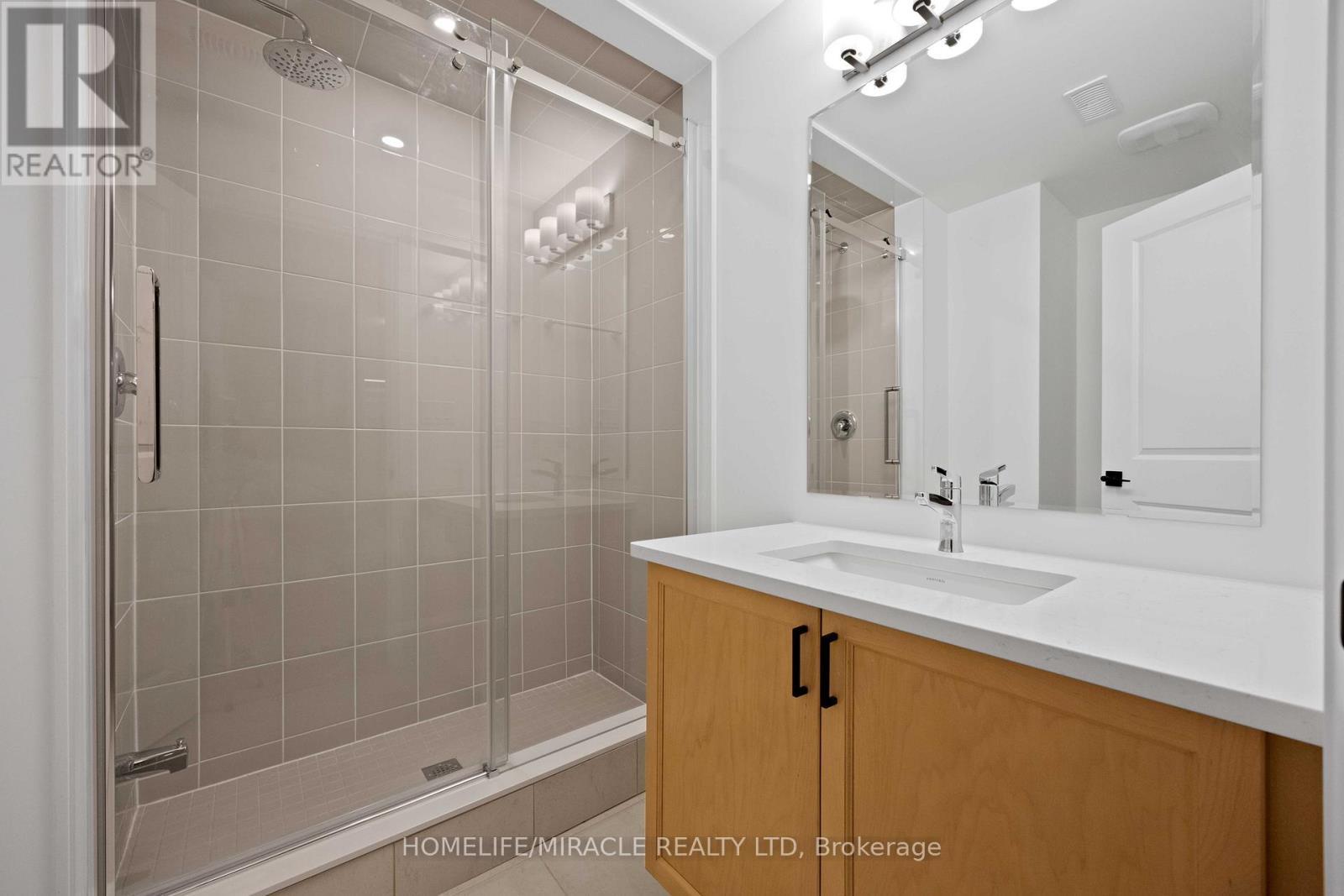 33 Spiritwood Way, Brampton, ON - Indoor Photo Showing Bathroom