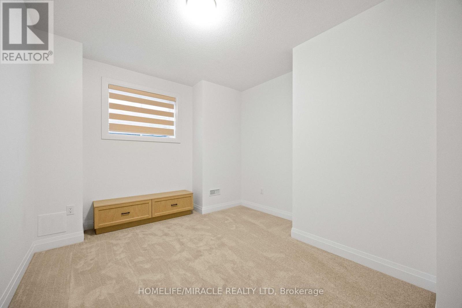 33 Spiritwood Way, Brampton, ON - Indoor Photo Showing Other Room