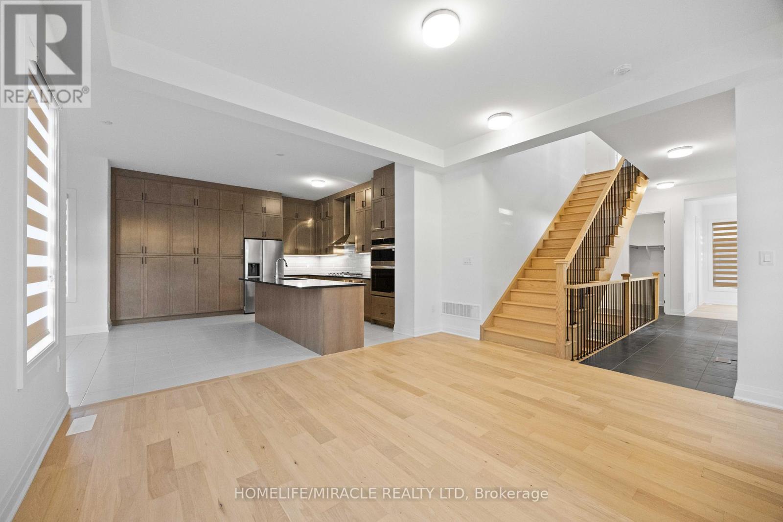 33 Spiritwood Way, Brampton, ON - Indoor Photo Showing Other Room