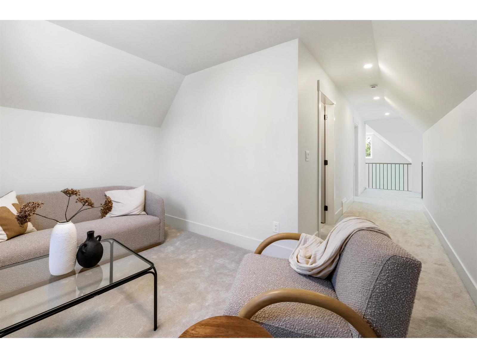 23128 96 Avenue, Langley, BC - Indoor