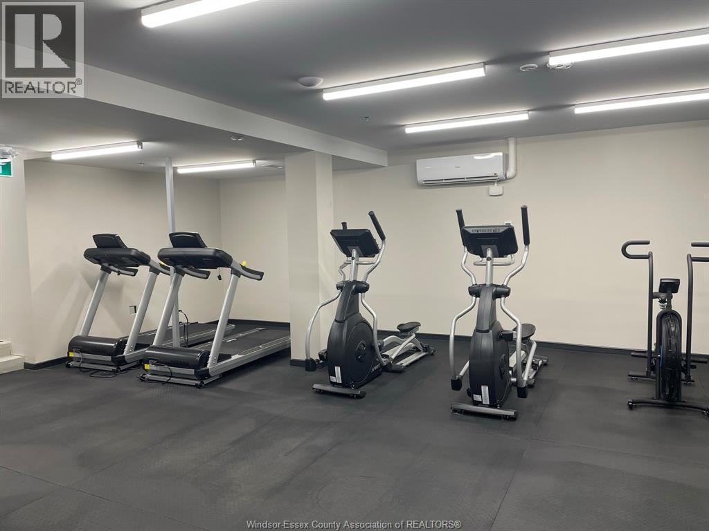 531 Pelissier Street Unit# 405, Windsor, ON - Indoor Photo Showing Gym Room